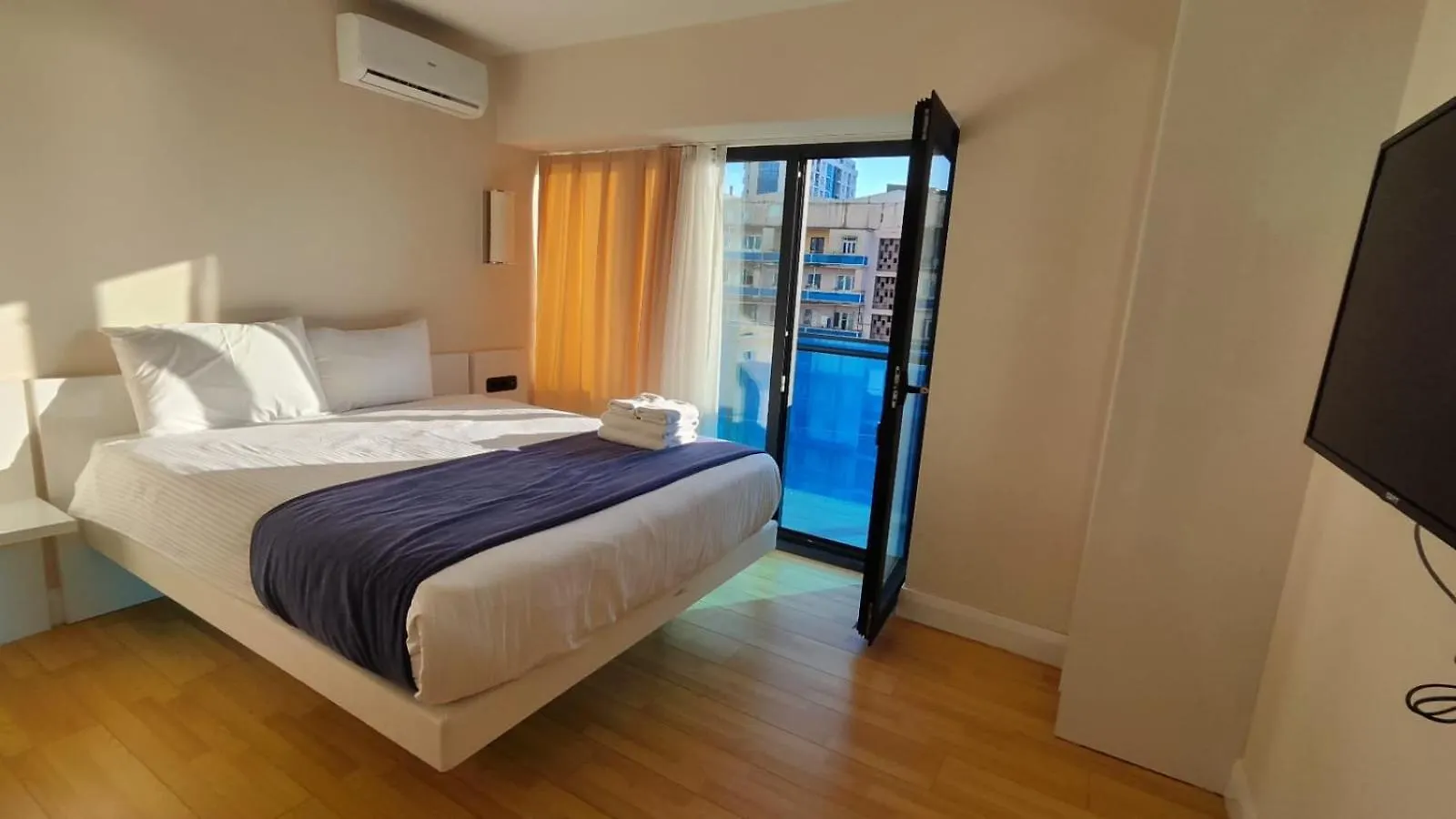 Panorama Beach Aparthotel Batumi 0*,  Georgia
